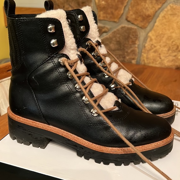 Women’s black Piercy combat boots size 8 - Picture 3 of 10